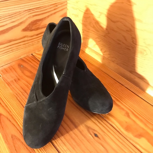 Eileen Fisher Black Suede Heels, EUC, 9 - Picture 3 of 13